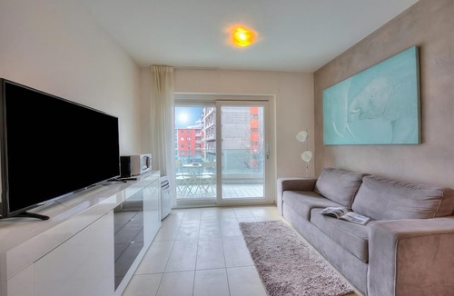 Lugano Apartment | Prestige du Lac 27 with Balcony and Parking, Lugano, Switzerland