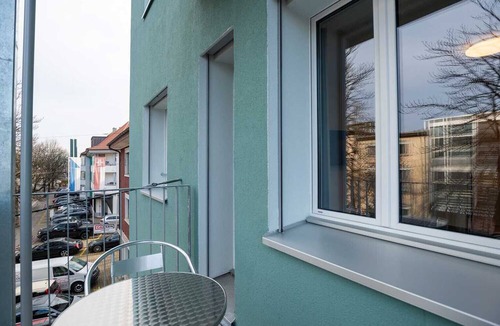 Center Apartment | ZH Pink GF - Letzigrund HITrental Apartment