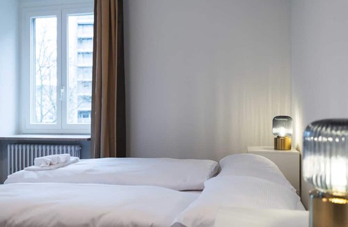 Sihlfeld Apartment | ZH Gold 1 - HITrental Apartment