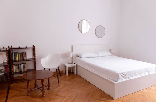 Guastalla Apartment | Elegant Apartment in the Heart of Milan – Mirable PM