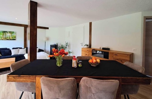 Villarepos Apartment | Apartment with big garden, two firepits and 5 minutes from the lake