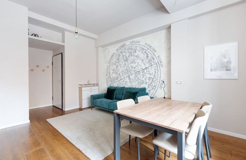 Bullona Apartment | GuestHost - Modern and welcoming 80m2 apartment, ideal for 4 people, located on the mezzanine floor of a building (NO lift) in the Bullona area. The property is located in a strategic area, a few minutes walk from the “Gerusalemme” and “Domodossola