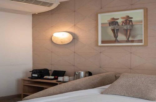 Paquis Navigation Apartment | Modern Apartment - AC 1BR/4P - Genève