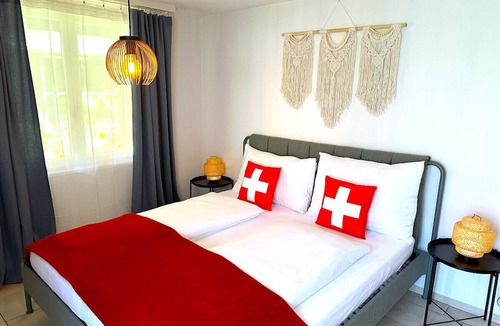 Hilterfingen Condo | Concierge, Lake Thun/Alps Scenic Views by SwissHut