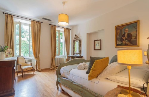 San Fermo della Battaglia Apartment | Luxury Apartments in Villa Cardinal Ciceri by Rent all Como