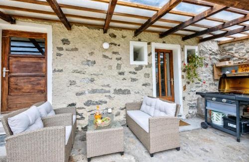 Camedo Ski Chalet | La Canonica Centovalli with Balconies and Garden - Happy Rentals