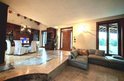 Besana in Brianza Apartment | Villa Harmonìa - GP MONZA 2026
