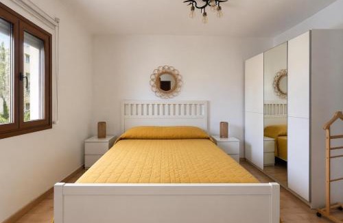 Surpierre Apartment | Chez Fifi