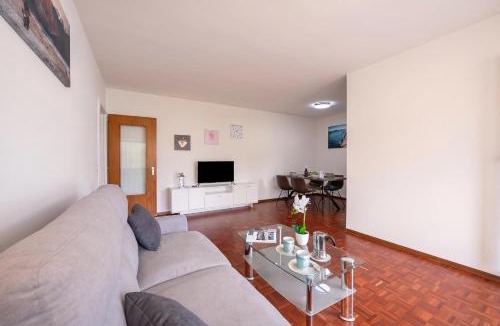 Locarno Apartment | Lido Apartment Locarno with Balcony and Parking - Happy Rentals