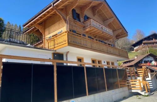 Les Posses-sur-Bex Apartment | Chalet L'Adret, 3,5 pièces dans les combles.