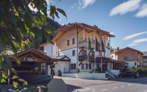 Davos-Platz Hotel | Hotel Waldhuus