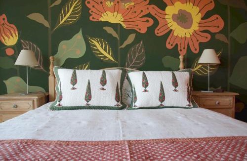 Saint-Aubin-Sauges Bed & Breakfast | L'Effet Papillon - Maison d'hôtes