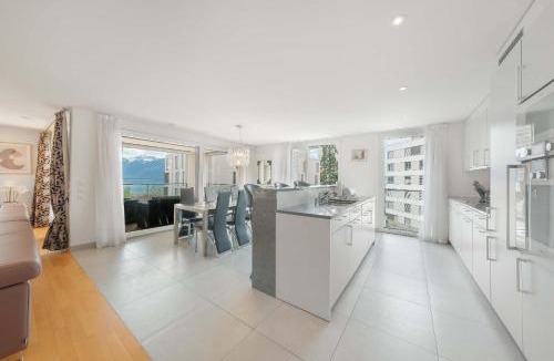 Montreux City Centre Apartment | Luxury Apartment in Montreux with Panoramic Views by GuestLee