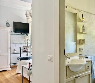 Casciago Bed & Breakfast | B&B La Casa di Pamela - 5 min Lago Varese