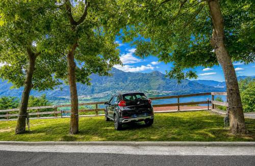 Montemezzo Apartment | Tenuta il Sogno Ferienwohnung Bianco
