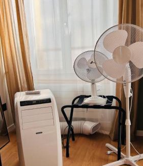 Biel Apartment | 120sqm Duplex Apartment with AirC Free Parking Family & Business