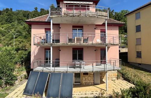 Neuchatel Apartment | Chez Carole (4 pièces)