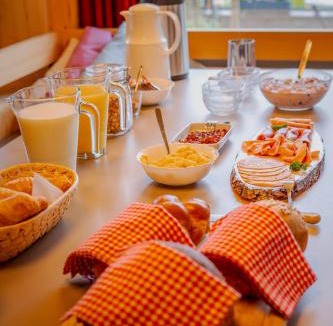 Walzenhausen Bed & Breakfast | Panorama Ferien in Walzenhausen mit See und Bergblick, Willkommen bei MOVIDA