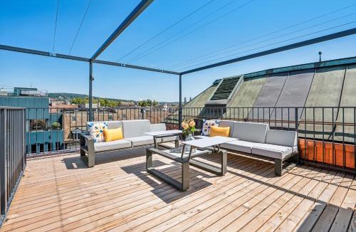 Old Town Apartment | Old Town Penthouse 360 Views Rooftop Terrace