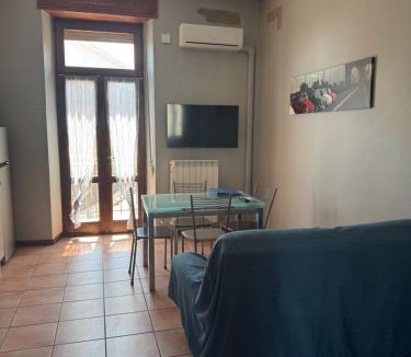 Centro Storico Sud Apartment | Grazioso Trilocale Centro/Stazione