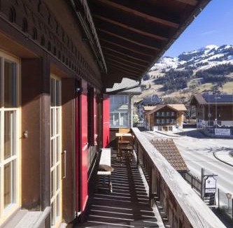 Zweisimmen Apartment | Apartment Baren Penthouse Appartement-Fewo- Dusche- WC 8-Bettwohnung by Interhome