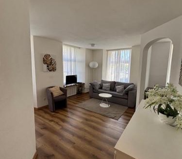 Old Town Apartment | Haus zur Eiche Private 3,5 Zimmerwohnung bis zu 8 Gäste
