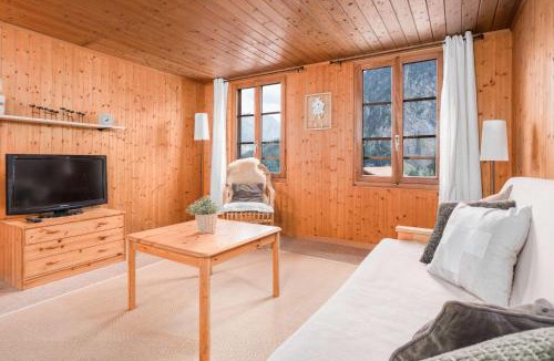 Isenfluh Ski Chalet | Mountain View Chalet near Lauterbrunnen and Parking