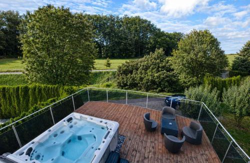Dottikon House | Villa with Pool - Leon's Holiday Homes