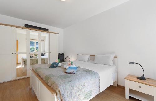 Vira Apartment | Garden on the Lake 2 in Vira Gambarogno - Happy Rentals