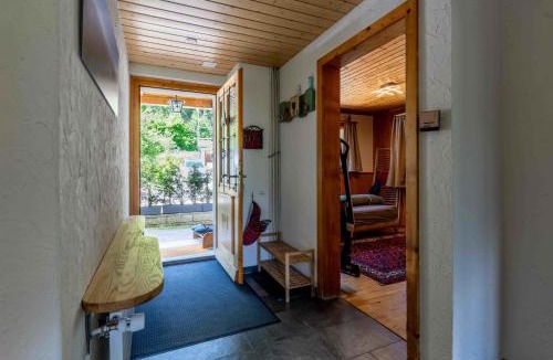 Schwenden House | Hot Tub Chalet with BBQ netx to Gondola Nature and near Spiez