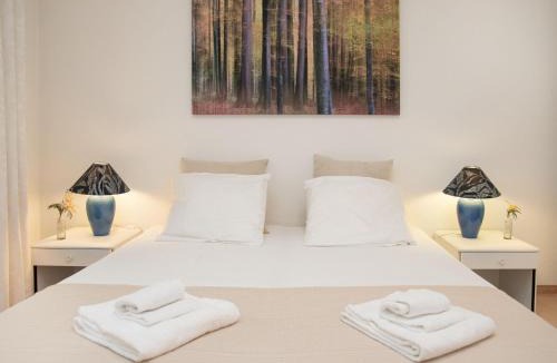 Champex-Lac Apartment | Apartment Alpes et Lac 28 by Interhome