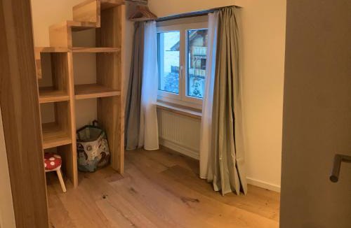 Laax Apartment | Ferienwohnung Murschetg