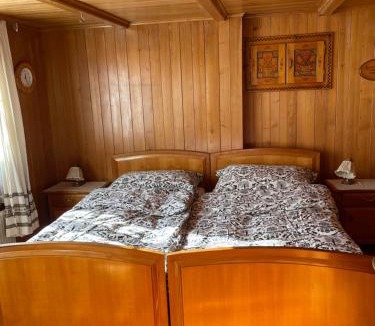 Niederried bei Interlaken Apartment | Gemütliche und rustikale Ferienwohnung