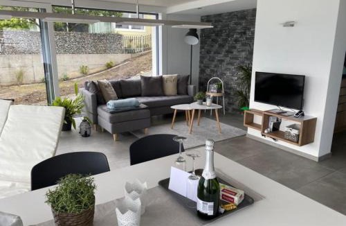 Krattigen Apartment | Apartment Gemütliche Apartment by Interhome