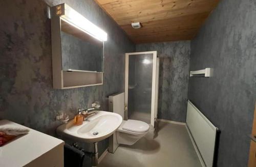Gansbrunnen Apartment | Apartment Schafmatthof Dachwohnung by Interhome