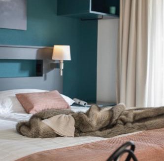 Collombey-Muraz Apartment | Alp Art Hotel Monthey