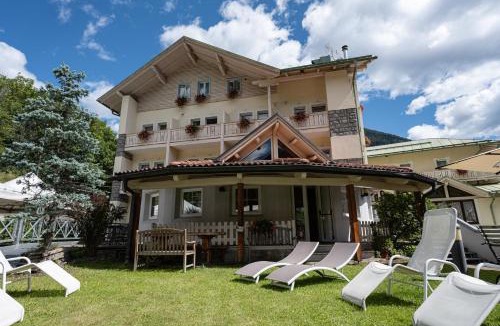 Fucine Hotel | Hotel Pangrazzi - 3 stelle superior