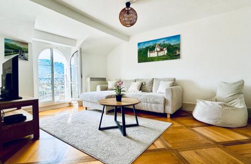 Aigle Apartment | Historic House Aigle - Lake & Alps - Garden & BBQ