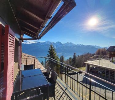 Beatenberg Ski Chalet | Panorama Chalet Lilo Cozy Chalet with Incredible Mountain Panorama