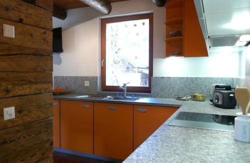 Mairengo House | Holiday Home Rustico Raslina by Interhome