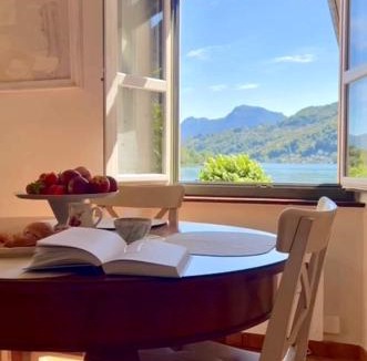 Caslano Villa | Exclusive waterfront villa with stunning views