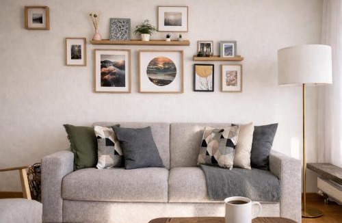 Meilen District Apartment | Apartment near Lake Zurich with Garden, Terrace & Parking