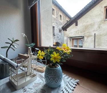 Roveredo Ski Chalet | Casa Majagatt Holiday Home