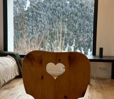 Ovronnaz Ski Chalet | Chalet Panorama Ovronnaz 180 View 2BA 10 pax