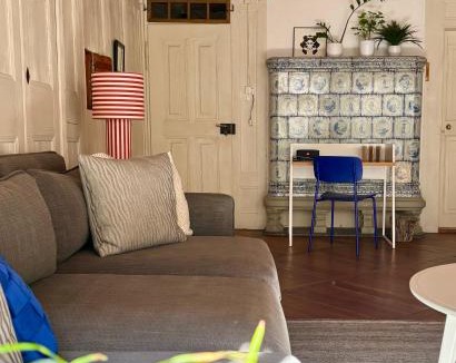 Old City of Bern Apartment | Old City Gem-Very Comfy Bed-Bakery Downstairs