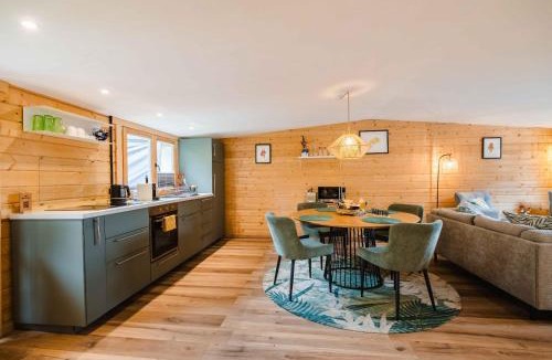 Vitznau Apartment | Chalet Oz Vitznau with Lake Lucerne Views