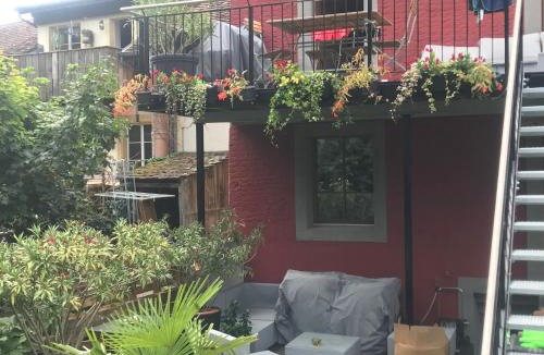 Auvernier Bed & Breakfast | LaMaisonRouge chambre d'hôtes
