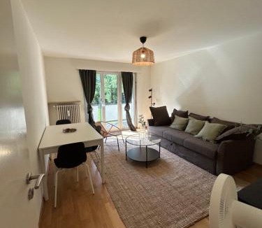 Albisrieden Apartment | Plain & Practical Zurich Apartment