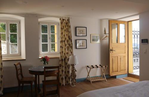 Marnand Apartment | Château Marnand - Studio Montgolfières