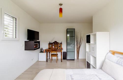 Ecublens Bed & Breakfast | Montaney Guests House - EPFL
